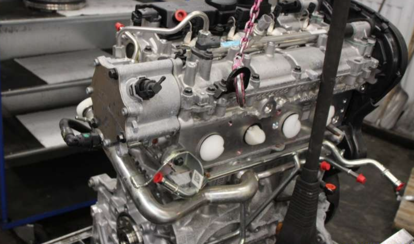 XC60 B4204T57 Hybrid Petrol Engine (Slovakia)