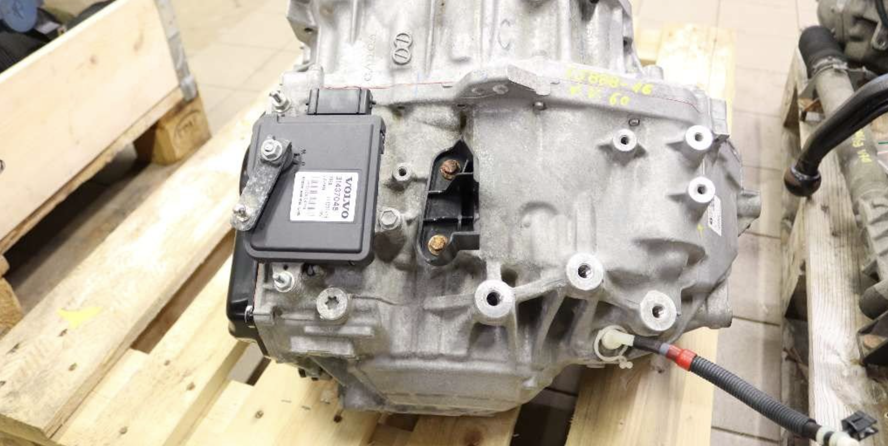 Used Volvo V60 Cross Country Tronic Gearbox TG-81SC 2016 Petrol Bulgaria