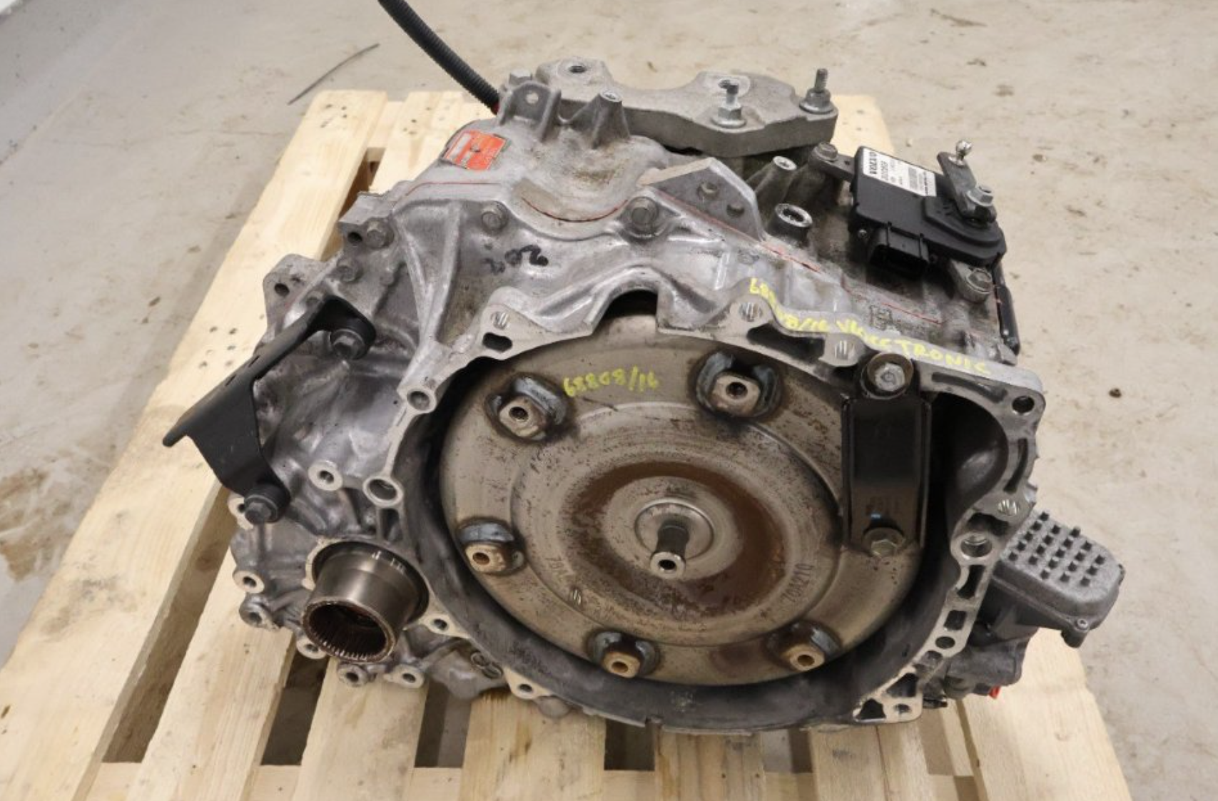 Used Volvo V60 Cross Country Tronic Gearbox for Lithuania