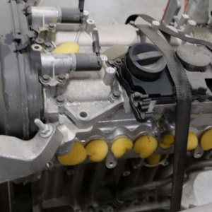 Motor Bensin Volvo XC60 (2014–2017) B4204T9 Engine