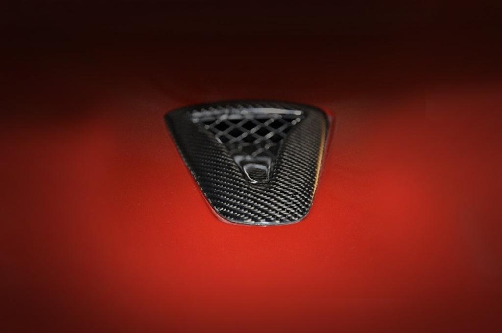 Seibon Carbon Fiber Hood Vent Air Ducts for R35 GTR (AD0910NSGTR-OE)