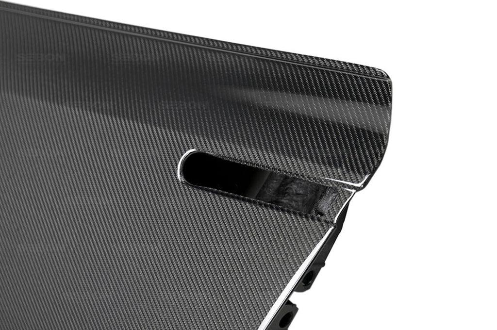 Seibon Carbon Fiber Doors Gloss for R35 GTR (DD0910NSGTR-OE)