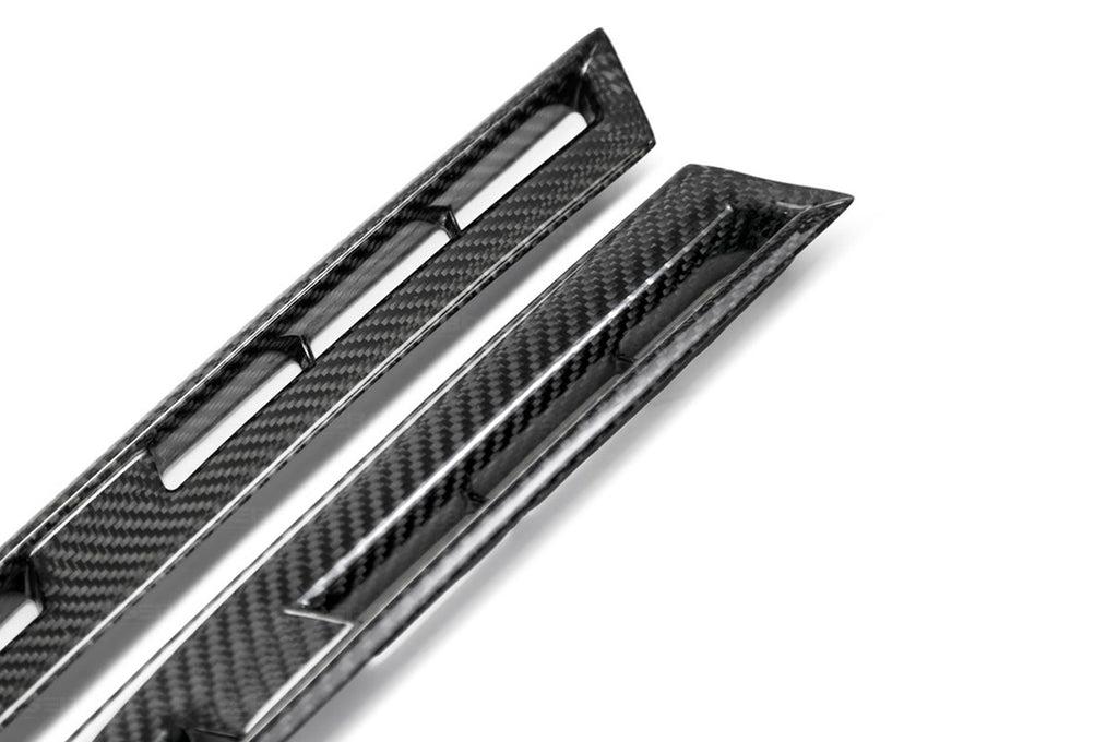 Seibon Carbon Fiber Fender Vents (Gloss) for R35 GTR (FD0910NSGTR)