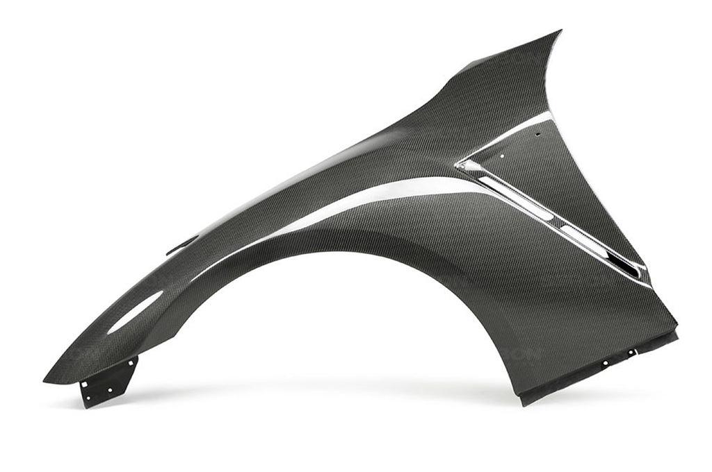 Seibon Carbon Fiber Fenders (Gloss) for R35 GTR (FF0910NSGTR-OE)