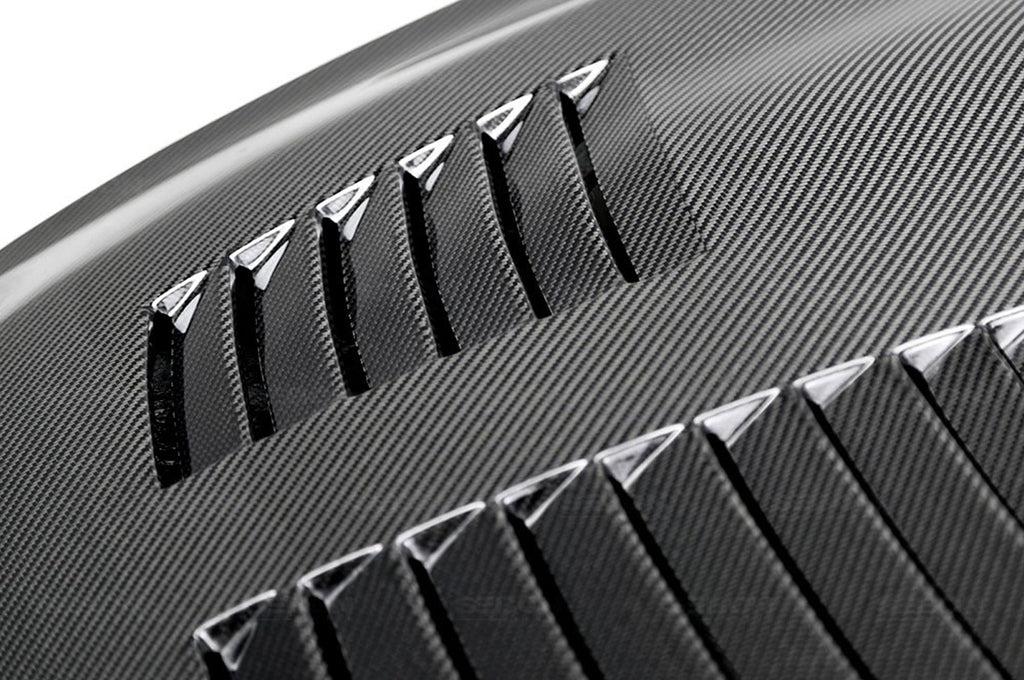 Seibon Carbon Fiber Hood GT Style Gloss for R35 GTR 2009-2016 (HD0910NSGTR-GT)
