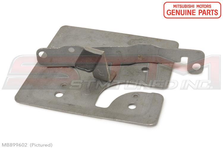 Mitsubishi Radio Mounting Bracket - 2G DSM (RH)